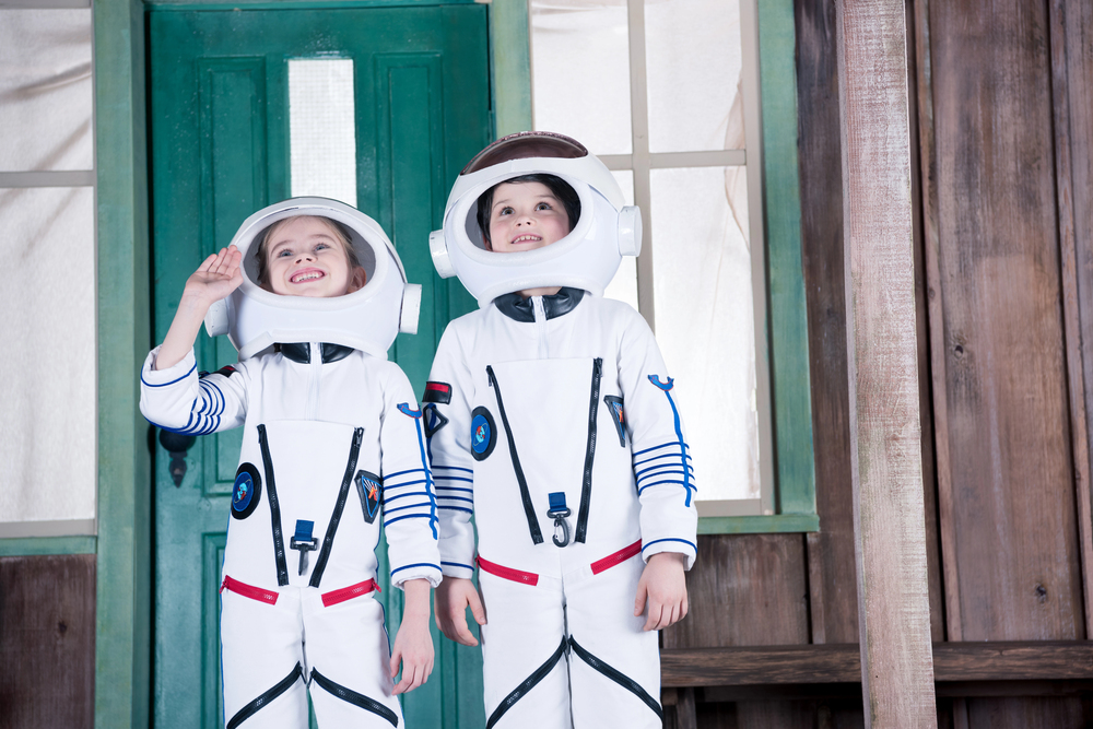 Astronomy Made Easy: Fun Projects and Experiments for Young Space Explorers